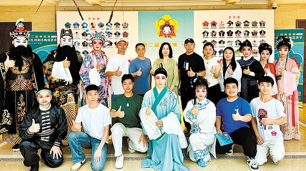 汕頭藝校參加第二屆粵港澳小梅花薈萃活動(dòng)再獲佳績(jī)